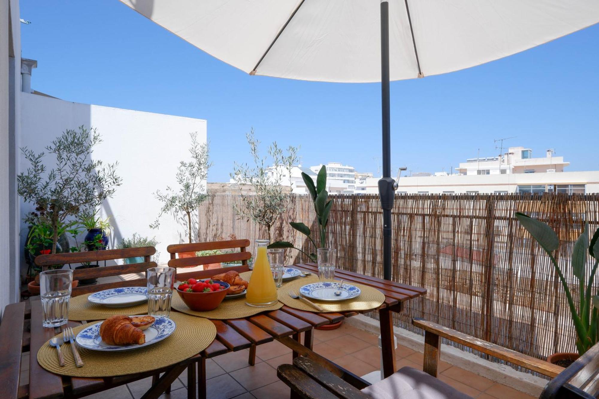Spacious Terrace, Swimming Pool, Private Parking Olhão Exterior photo