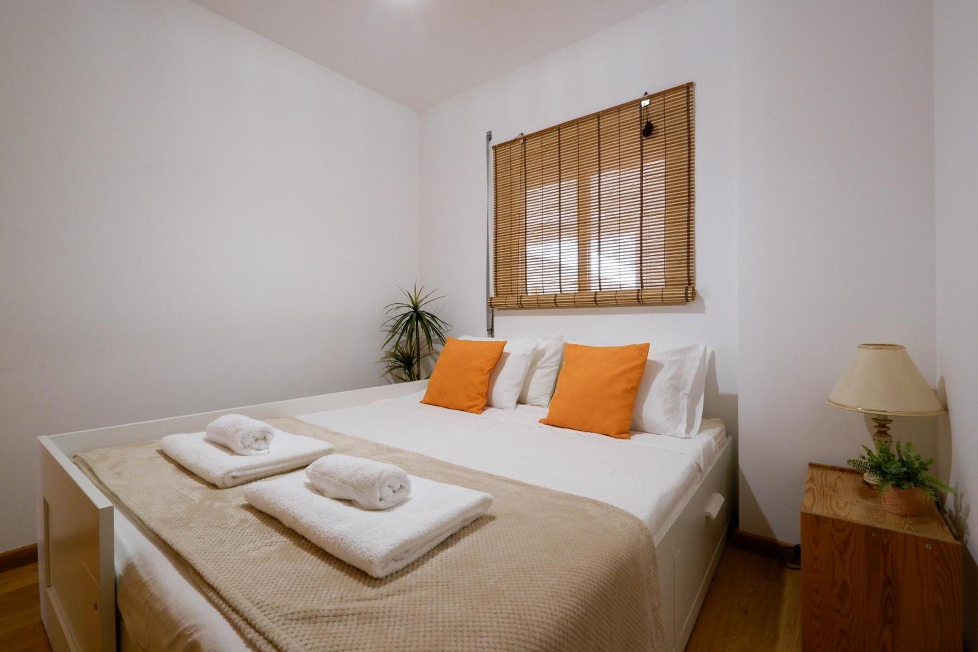 Spacious Terrace, Swimming Pool, Private Parking Olhão Exterior photo
